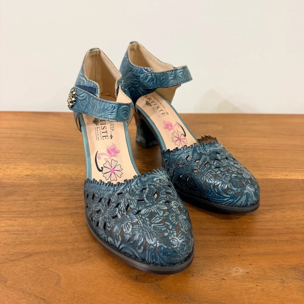 Spring Step LArtiste Visionary-Blu Teal Leather Floral Cutout Mary Jane Heels 39
